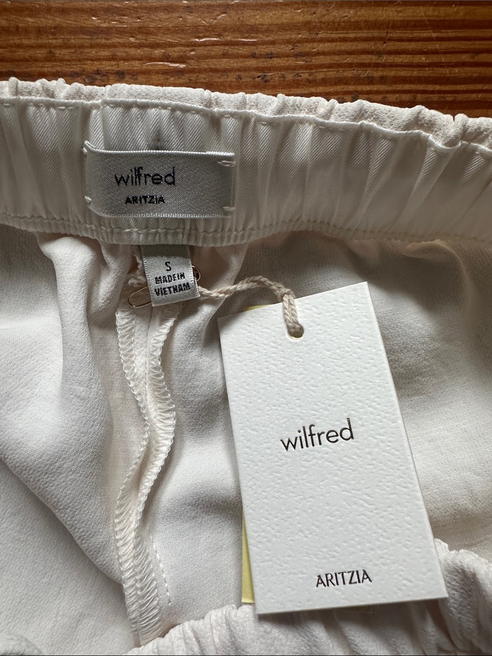 Aritzia Wilfred Soft Cream Elastic-Waist Pants - Picture 2 of 4